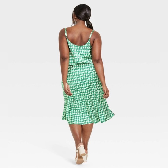 NWT AVA & VIV Cowl Slip Geo Green and White - Picture 3 of 3